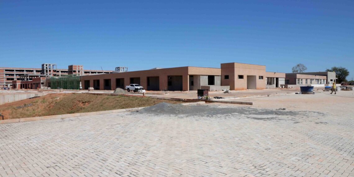 Hospital Geral de Araguaína chegará a 70% das obras concluídas até o final de julho, diz governo do TO