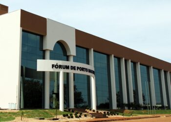 Justiça determina que autor de ataque misógino a secretaria de Porto Nacional apague mensagem e deixe de citá-la nas redes