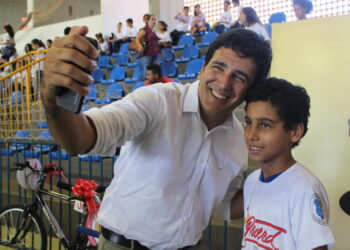 Pré-candidato a prefeito, Júnior Geo defende ampliação do número de ETIs e novas CMEIs nas regiões de Palmas com maior demanda