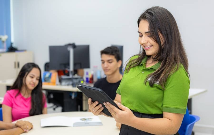 IEL oferta oportunidades de estágio