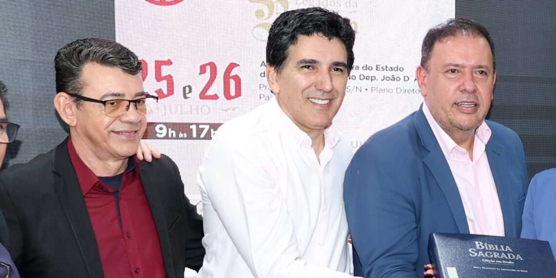 Em pré-campanha pela Prefeitura de Palmas, Geo prestigia Mostra Itinerante do Museu da Bíblia e destaca fé cristã