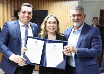 Com licença de Ivory de Lira, Luana Ribeiro é empossada como deputada estadual: “Nasci para servir na política”