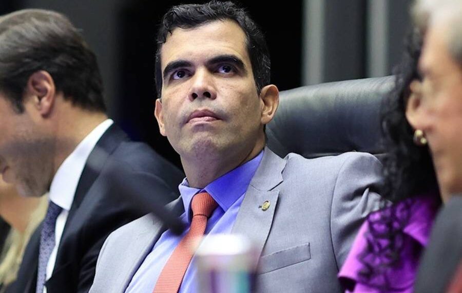 Pelo segundo ano, Ricardo Ayres é um dos melhores deputados do Brasi
