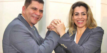 EM OFF | Fogo de monturo em Araguaína: sobre vice, Tiago Dimas está em silêncio, mas não parado; Adir Gentil e Gomes conversam; base de Cinthia não gostou de Geo não ter dado o ar da graça na votação dos empréstimos