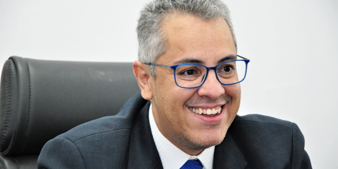 JÚLIO EDSTRON SECUNDINO SANTOS | Sua excelência, a Contabilidade do Tocantins