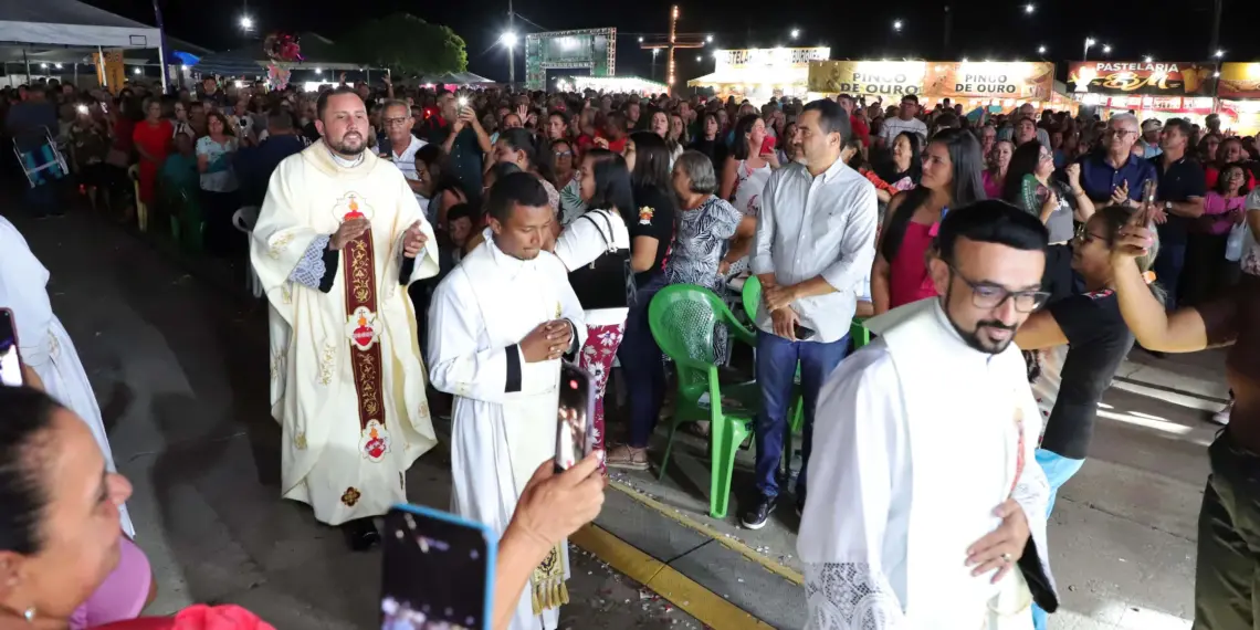 Em missa, governador Wanderlei anuncia feriado estadual do Senhor do Bonfim: “Todos terão oportunidade de comparecer”, defende