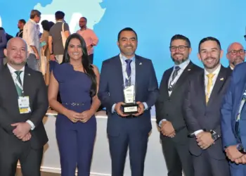 Tocantins tem  3º maior evolução no Índice de Oferta de Serviços Públicos Digitais e governador Wanderlei  recebe prêmio