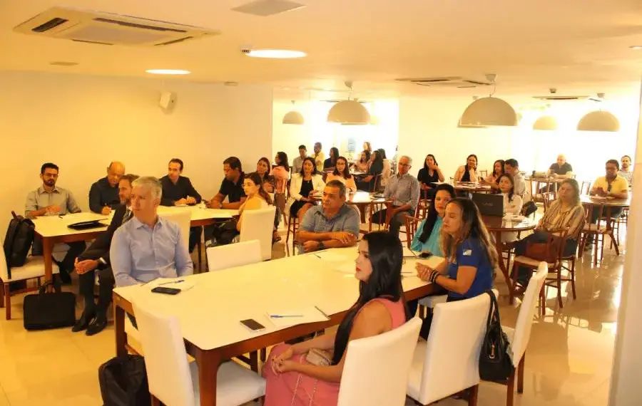 Governo do Tocantins promove treinamento para servidores sobre atração de investimento