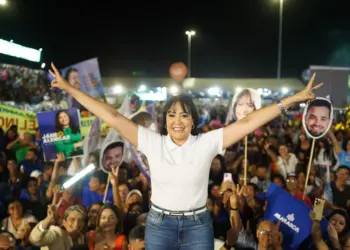 Janad confirma candidatura à prefeita de Palmas com Wanderlei no palanque: “Não vou lhe envergonhar”, promete; governador nega demora para decidir: “Tudo na hora certa”