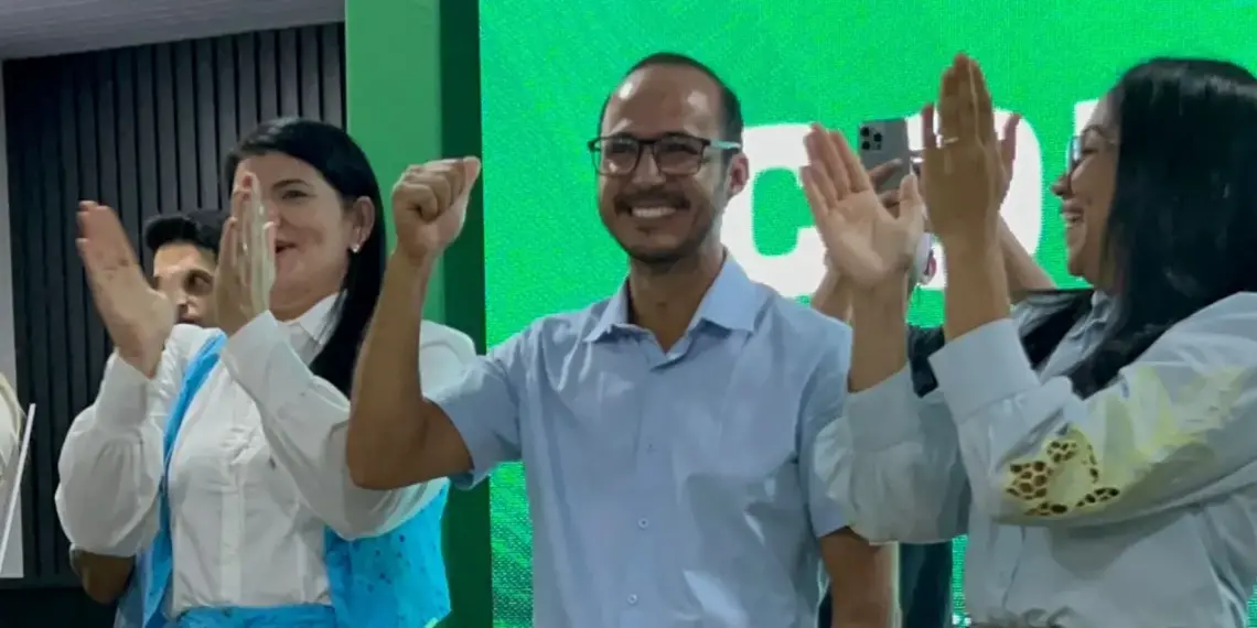 Com apoio do prefeito Carlinhos da Nacional, Leandro Barbosa lança candidatura à Prefeitura de Miranorte