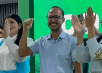 Com apoio do prefeito Carlinhos da Nacional, Leandro Barbosa lança candidatura à Prefeitura de Miranorte