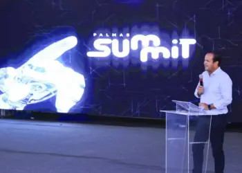 Roberto Pires participa da abertura do Palmas Summit
