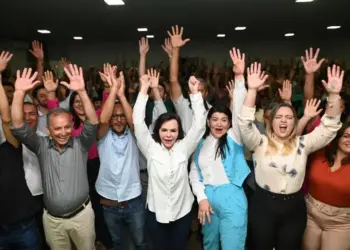 Senadora Professora Dorinha participou de convenções em Miranorte e Guaraí