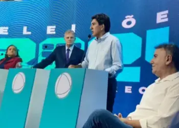 Sem Janad, 1º debate entre candidatos a prefeito de Palmas é marcado por poucos embates e alfinetadas à ausente