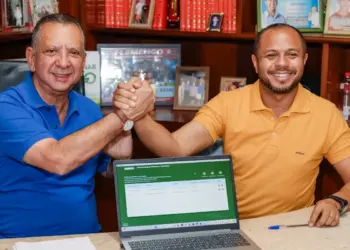 Antônio Andrade registra candidatura a prefeito de Porto Nacional : “Quero ganhar a eleição para trabalhar pelo povo”