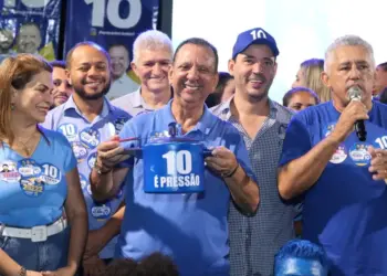 Em Porto, Antônio Andrade garante que não haverá perseguição, se eleito; Wanderlei não vai a evento que seria seu ingresso na campanha