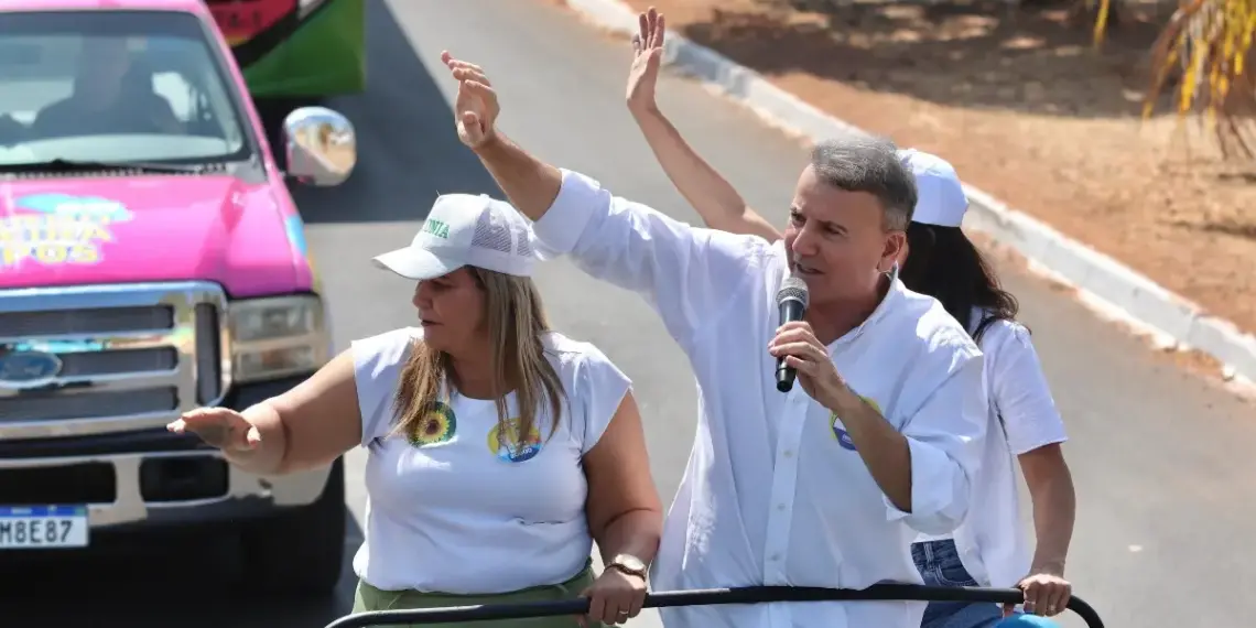 Eduardo Siqueira Campos fala em UPA e ETI no Taquari em comício móvel: “Vamos garantir a vocês o direito a uma vida melhor”