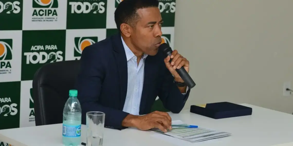 EM OFF | Diretores pressionam para que Joseph Madeira se afaste da presidência da Acipa; distribuição de fundo eleitoral gera insatisfação no UB