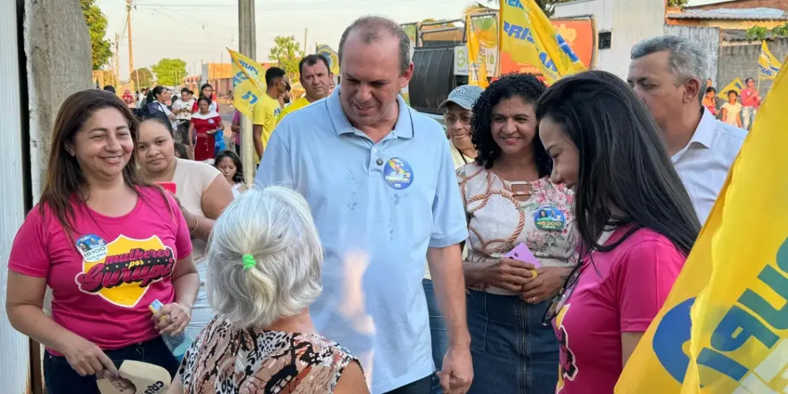 Cristiano Pisoni promove caminhada no setor Campo Bello para levantar demandas e apresentar candidato a vereador do grupo