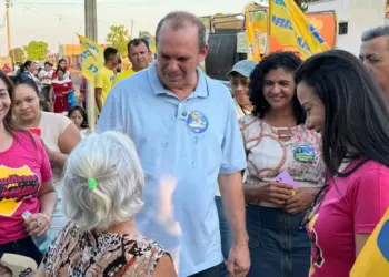 Cristiano Pisoni promove caminhada no setor Campo Bello para levantar demandas e apresentar candidato a vereador do grupo