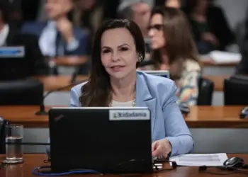 Relatada por Dorinha na CDH, sancionada lei que garante atendimento psicológico a filhos de vítimas de agressão e detentos