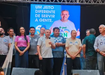 Após Andrade prometer secretaria, prefeito Ronivon diz que Porto Nacional já tem Fundação da Juventude e garante ampliação de programas para jovens