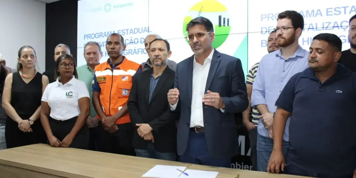 Semarh assina ordem de serviço para instalação de 20 novas Plataformas de Coleta de Dados; rede chegará a 80 estações de monitoramento