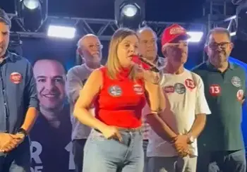 Cláudia e Marcelo Lelis sobem no palanque de Salomão em Dianópolis e avisam que prefeito pode contar com governador: “Faço questão de entrar de mãos dadas com você no Palácio”, diz deputada