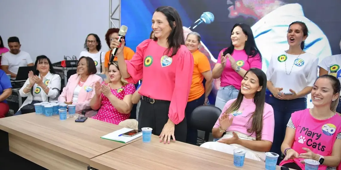Pollyana Siqueira e vereadoras eleitas mobilizam mulheres pela eleição de Eduardo: “Ninguém recebeu nada, vieram de coração”, diz esposa do candidato