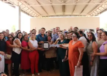 Solenidade de entrega de 64 Caminhonetes 4x4 para ajudar no combate à violência contra a mulher no Tocantins