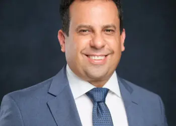 FÁBIO VAZ | Cuidar de quem educa é abraçar quem inspira e transforma o futuro