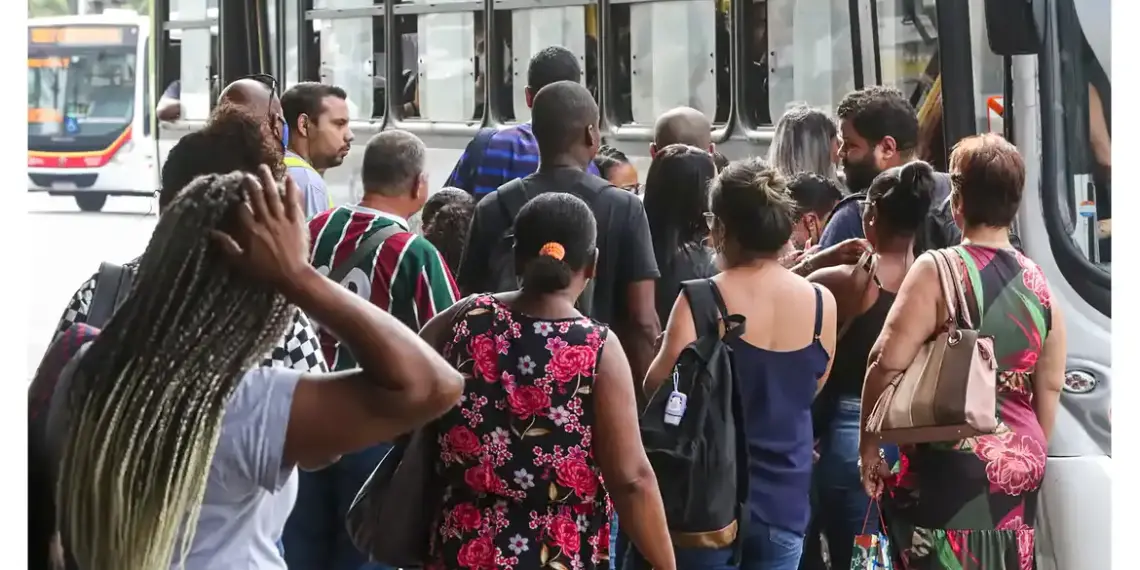 Total de mulheres responsáveis por domicílios cresce, revela Censo