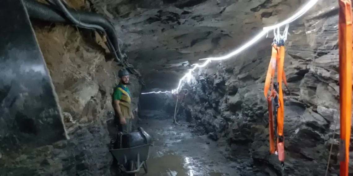 Ameto realiza 2ª etapa do mapeamento geológico de ocorrências de esmeraldas em Monte Santo