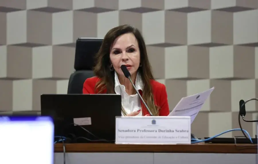 CE votará proposta da Professora Dorinha para estender programas de transporte e alimentação escolar a institutos federais