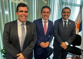 Com articulação de Ayres e Wanderlei, Hugo Motta ouve demandas da bancada tocantinense para a presidência da Câmara
