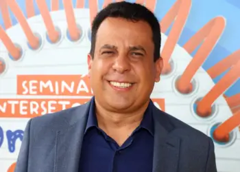 Em Seminário da 1ª Infância, Wanderlei defende educação descentralizada, integração da educação e anuncia bonificação a servidores