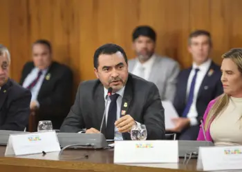 Wanderlei participa de audiência com Lula e governadores no Palácio do Planalto para conhecer PEC da Segurança Pública