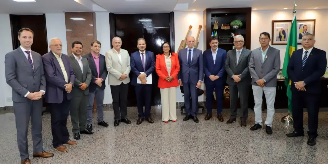 Embaixador da Bélgica no Brasil é recebido do Palácio Araguaia e faz convite à equipe tocantinense para Missão Econômica Belga