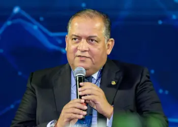Eduardo Gomes media debate sobre Acesso à Justiça e Litigância Predatória com participação do ministro Mauro Campbell, do STJ, e da juíza Daniela Madeira, do CNJ
