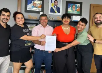 Somos e coletivo de blocos apresentam minuta de projeto de lei à Câmara para garantir carnaval de rua em Palmas; texto será apresentado ainda neste ano