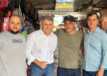 Eduardo Siqueira retorna ao Rodoshopping para agradecer votos e se compromete em transformá-lo novamente em centro comercial de destaque