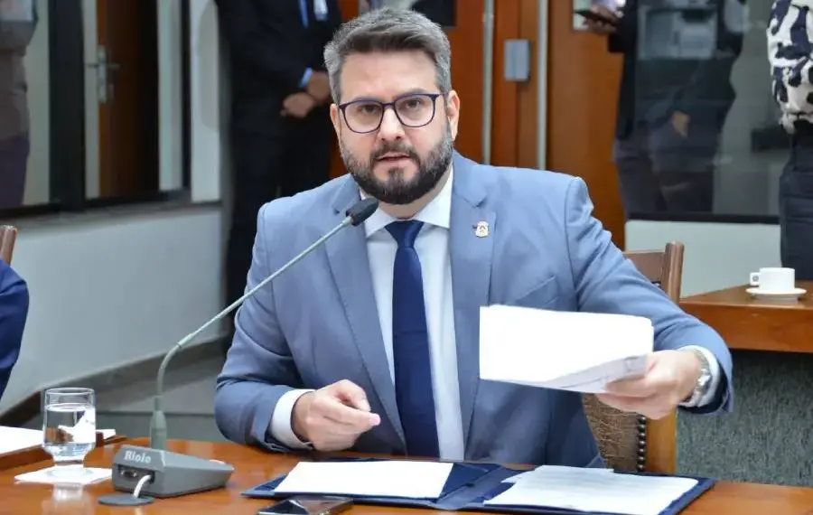 Agora é lei escolas deverão facilitar denúncia de violência contra mulher durante matrícul