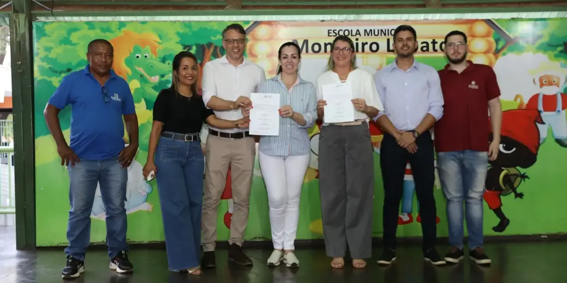 Prefeita Cinthia assina ordens de serviços de R$ 3,4 milhões para ampliações de escolas e diz que educação foi prioridade em sua gestão