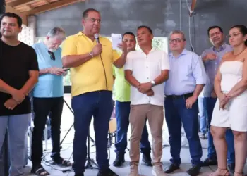 Senador Eduardo Gomes é homenageado em almoço com lideranças em Axixá e destaca avanços no Bico do Papagaio