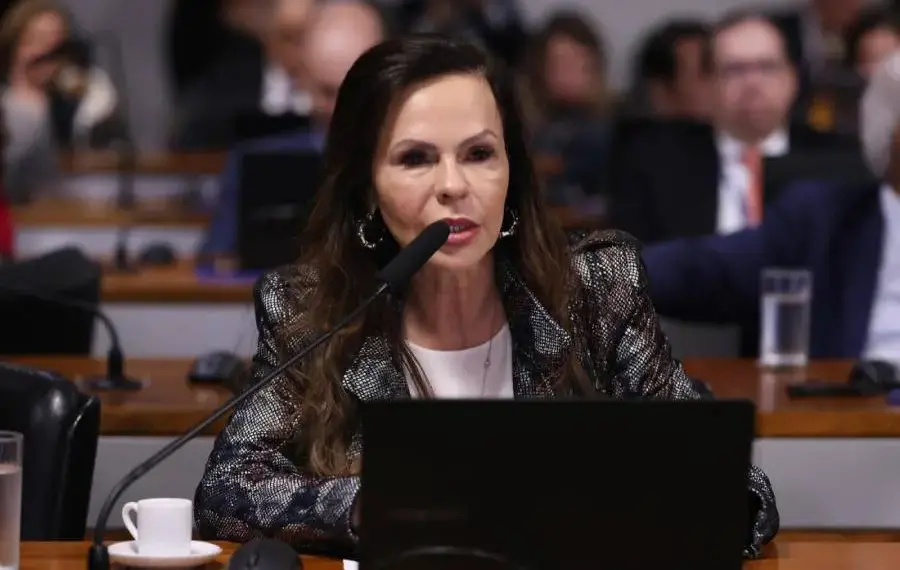 Senadora Professora Dorinha participa de evento do TikTok sobre segurança digital para famílias e filhos