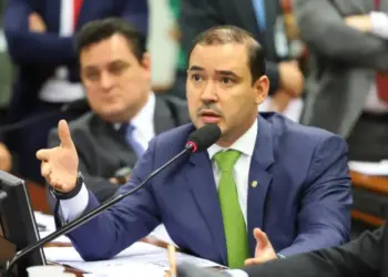 Vicentinho Jr cobra respostas do Dnit e Ministério do Transporte sobre queda de ponte; “Tragédia anunciada que poderia ter sido evitada”