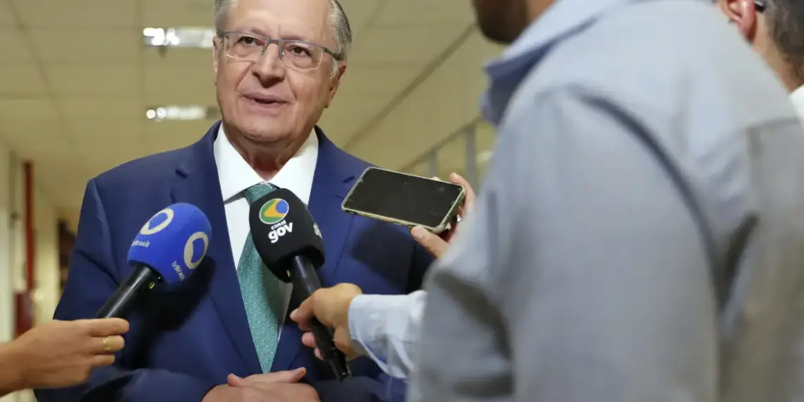 Vice-presidente e ministro Geraldo Alckmin diz que essência do pacote fiscal foi aprovada e vai zerar déficit