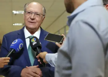 Vice-presidente e ministro Geraldo Alckmin diz que essência do pacote fiscal foi aprovada e vai zerar déficit