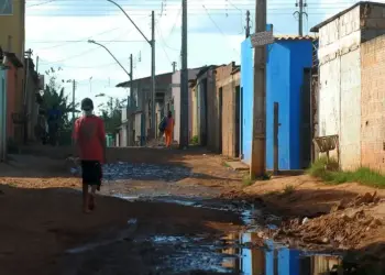 Pobreza e extrema pobreza atingem menor nível no País desde 2012, aponta Síntese de Indicadores Sociais do IBGE