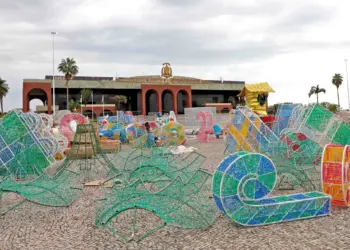 Decoração Natalina do Palácio e Praça dos Girassóis custará R$ 12,3 milhões, 74% do que prefeitura gastou para decorar Palmas inteira em 2023